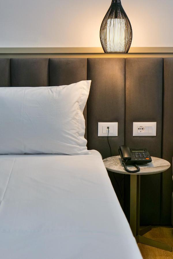 Chimaera Hotel 4*